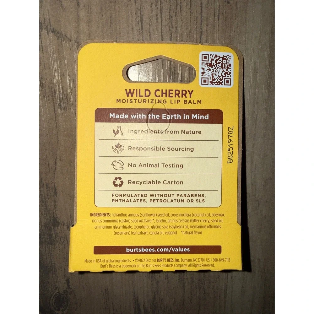 Burt's Bees Lip Balm 0.15oz Wild Cherry Moisturizing NEW